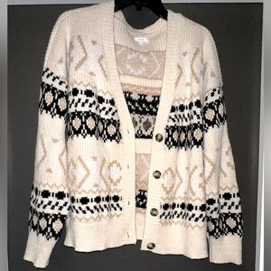 Sweater/cardigan, like new.